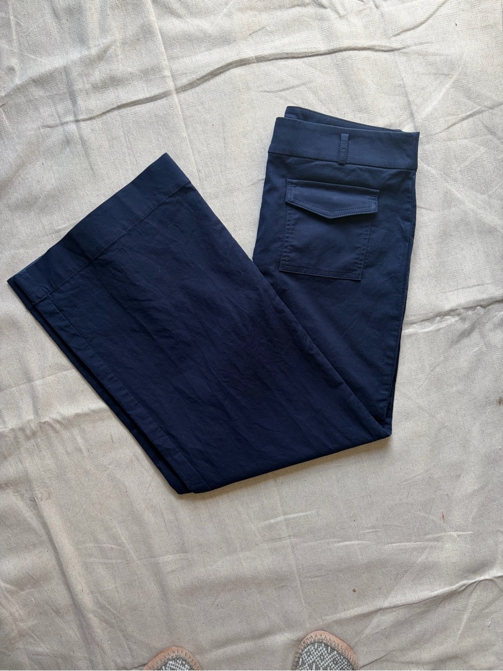 LOFT The Palmer Wide Leg Crop Pants Navy Blue - Size 8